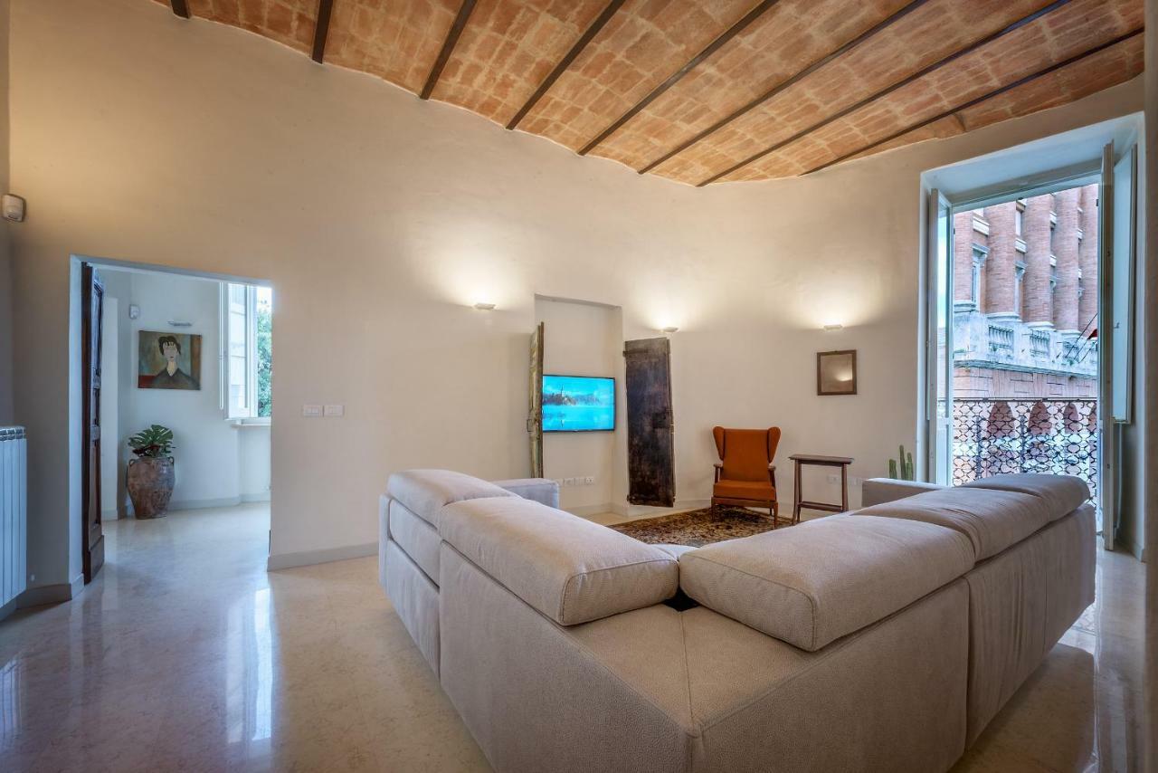 Apartamento La Residenza In Piazza Grande Foligno Exterior foto